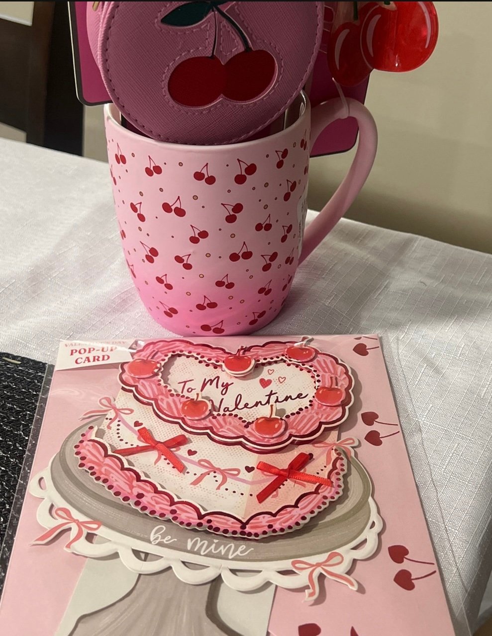 Mug, pouch and hair clip set