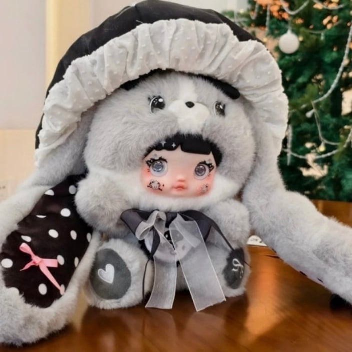 SEALED Nommi Mushroom Hat 400% Plush - Jade