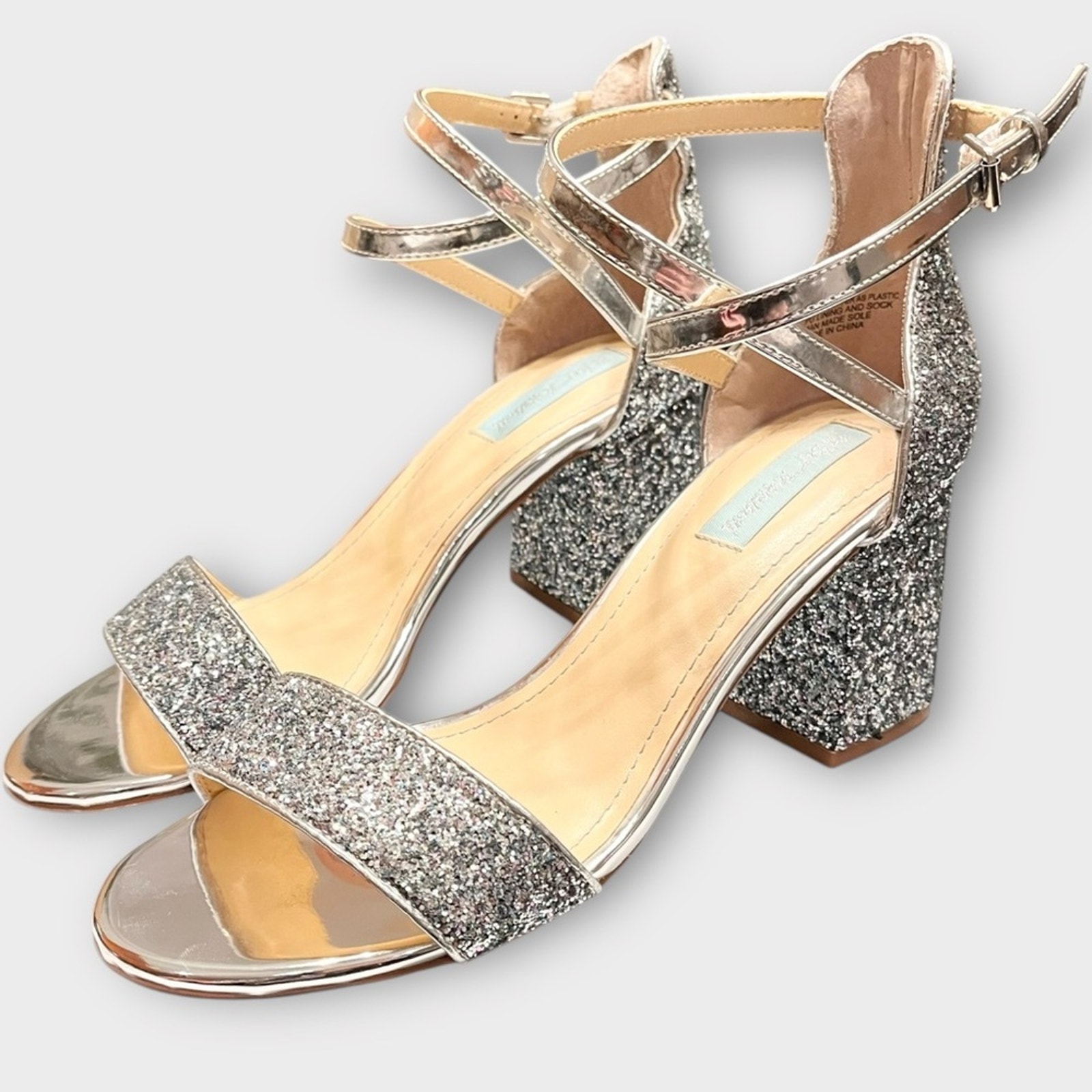 BETSEY JOHNSON silver glitter block heels sandals size 9 formal party prom