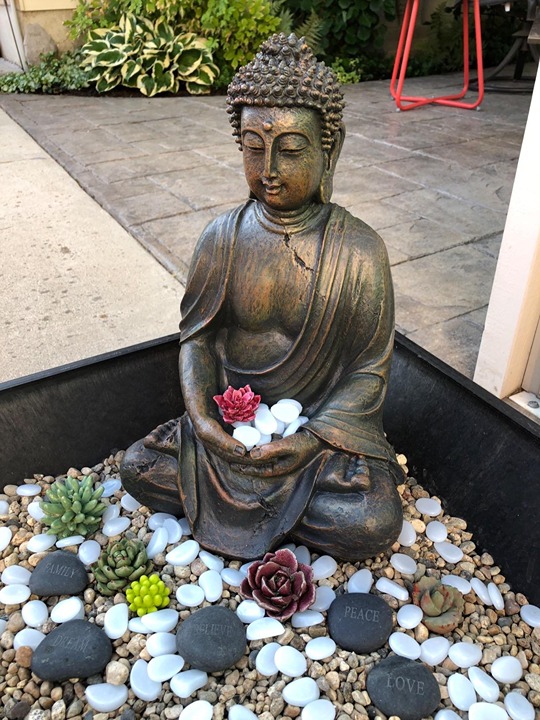 15 Tall Indoor/Outdoor Meditating Buddha Statuary Décor