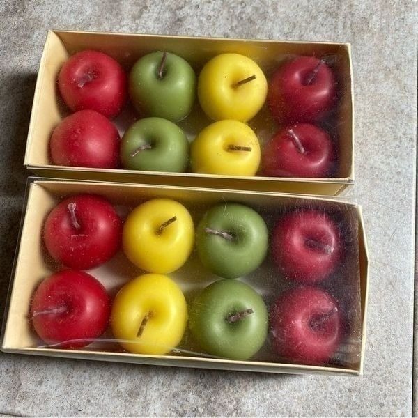 Harry and David Scented Colored Apple Floating Candles vintage Boxed Set of 2
