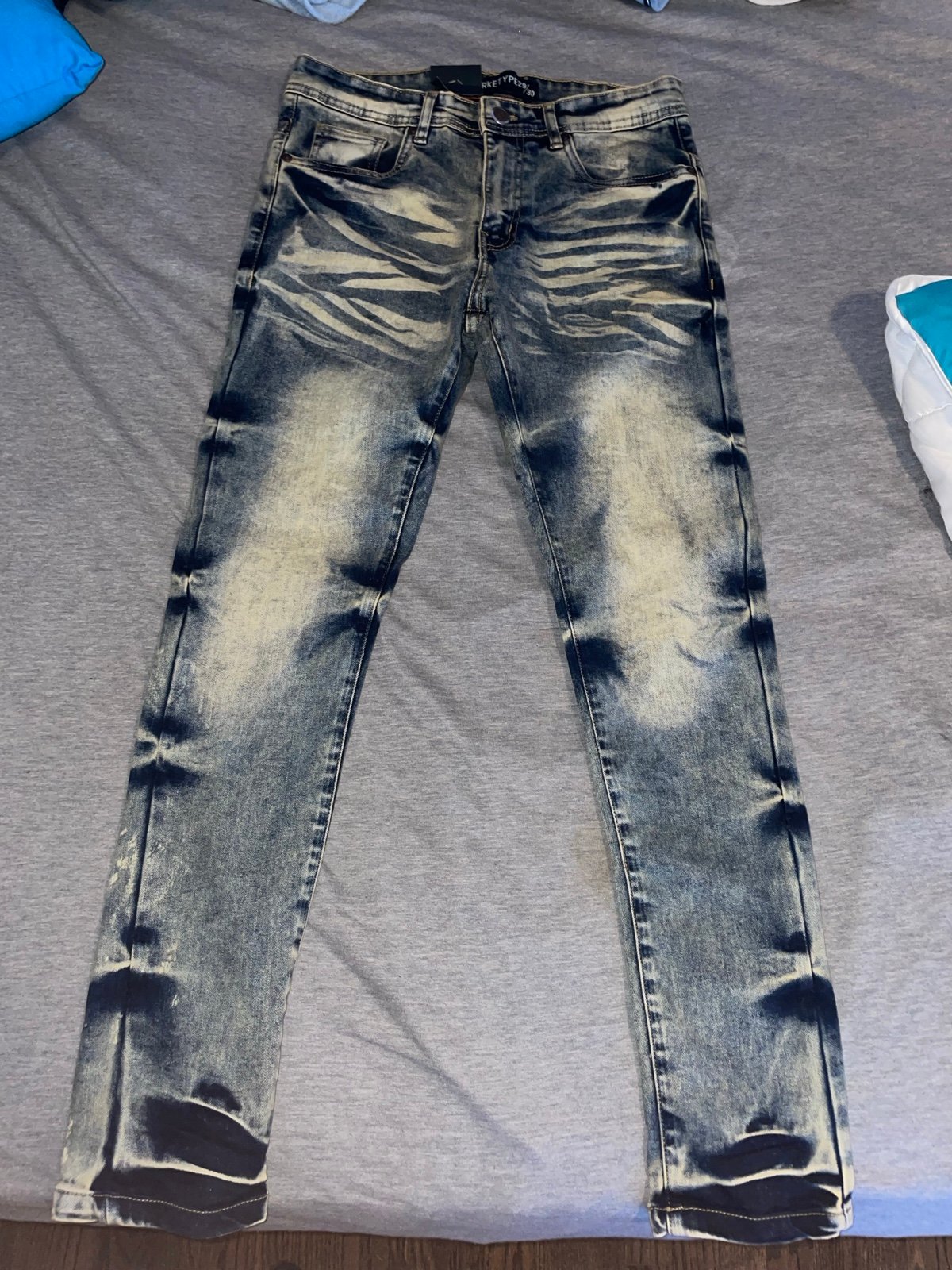 jeans
