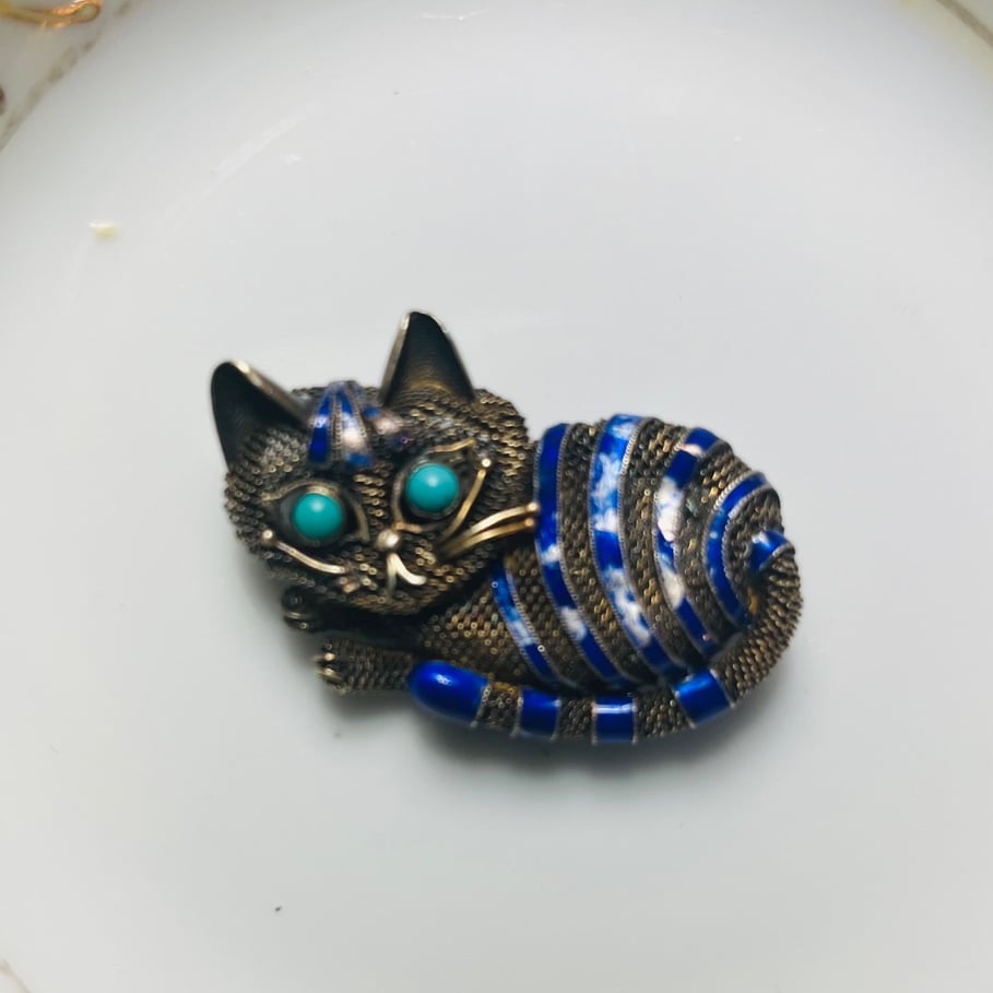 Brooch
