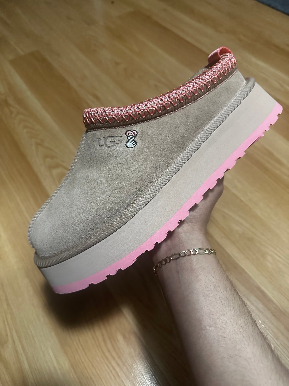 UGG Tazz Love 25’
