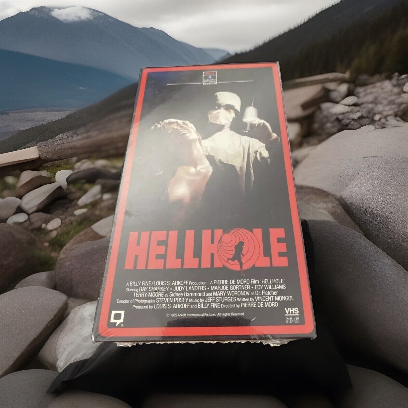 Sealed RARE VINTAGE HELLHOLE VHS 1989 Horror Film FIRST PRINT WATERMARKS MINT