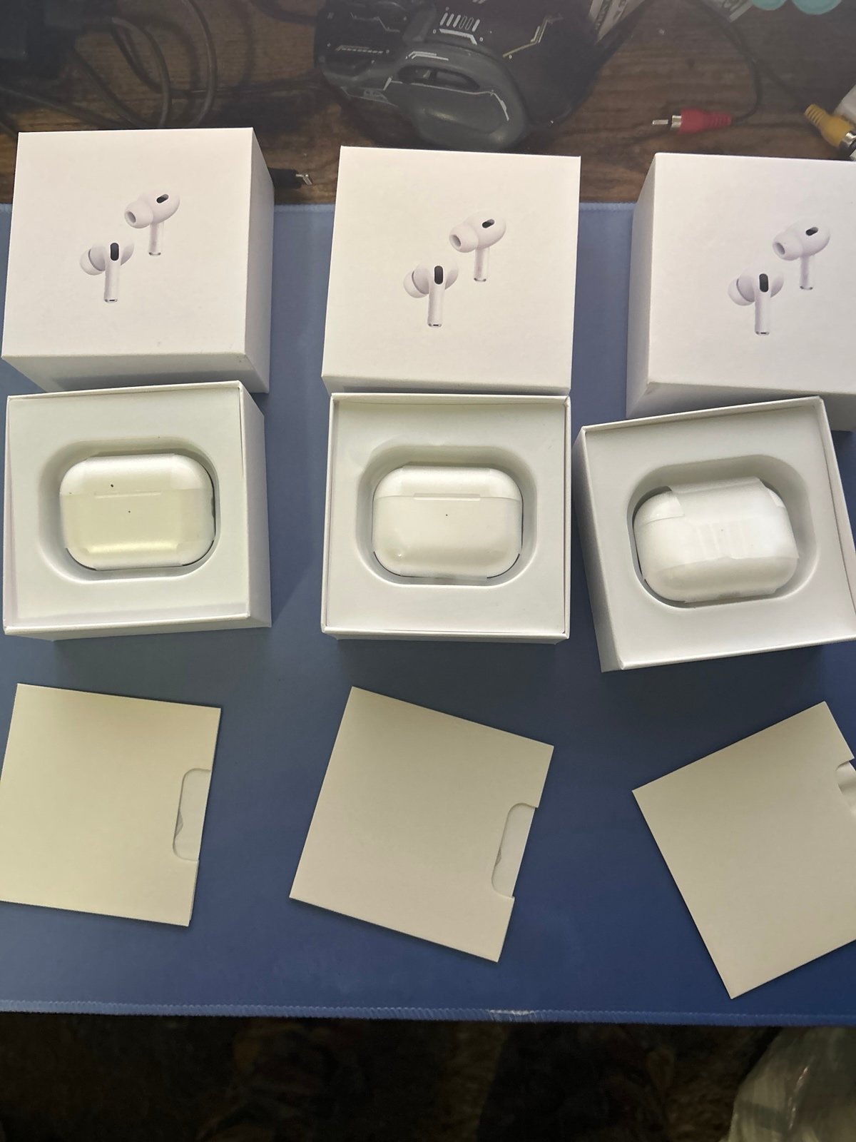 Apple AirPods