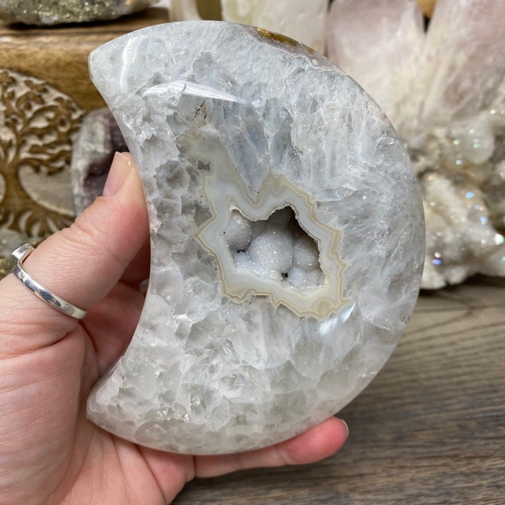 #02 Large Druzy Agate Moon #02 * Rainbows