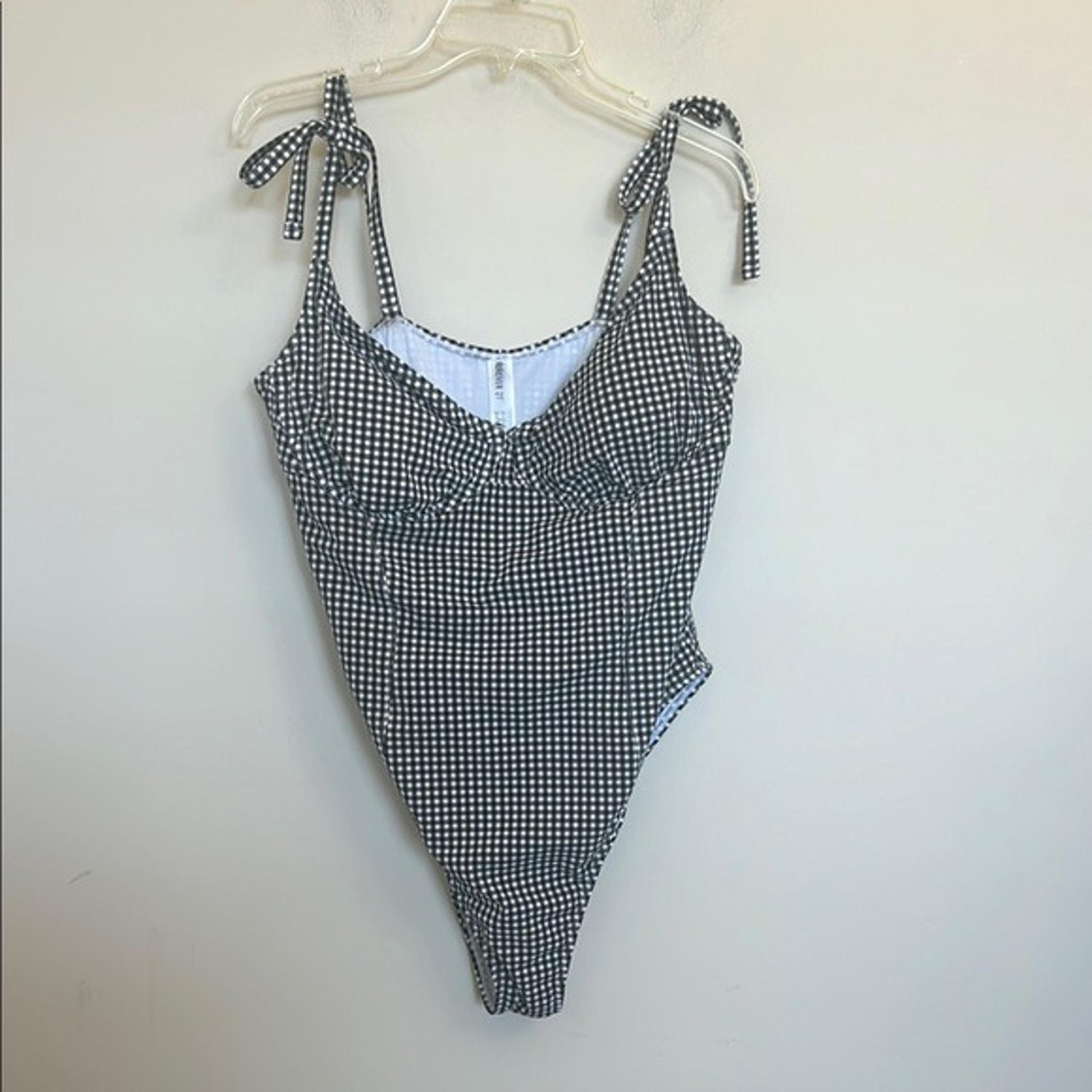 Forever 21 Black and White Gingham print 1 piece Swimsuit  3X