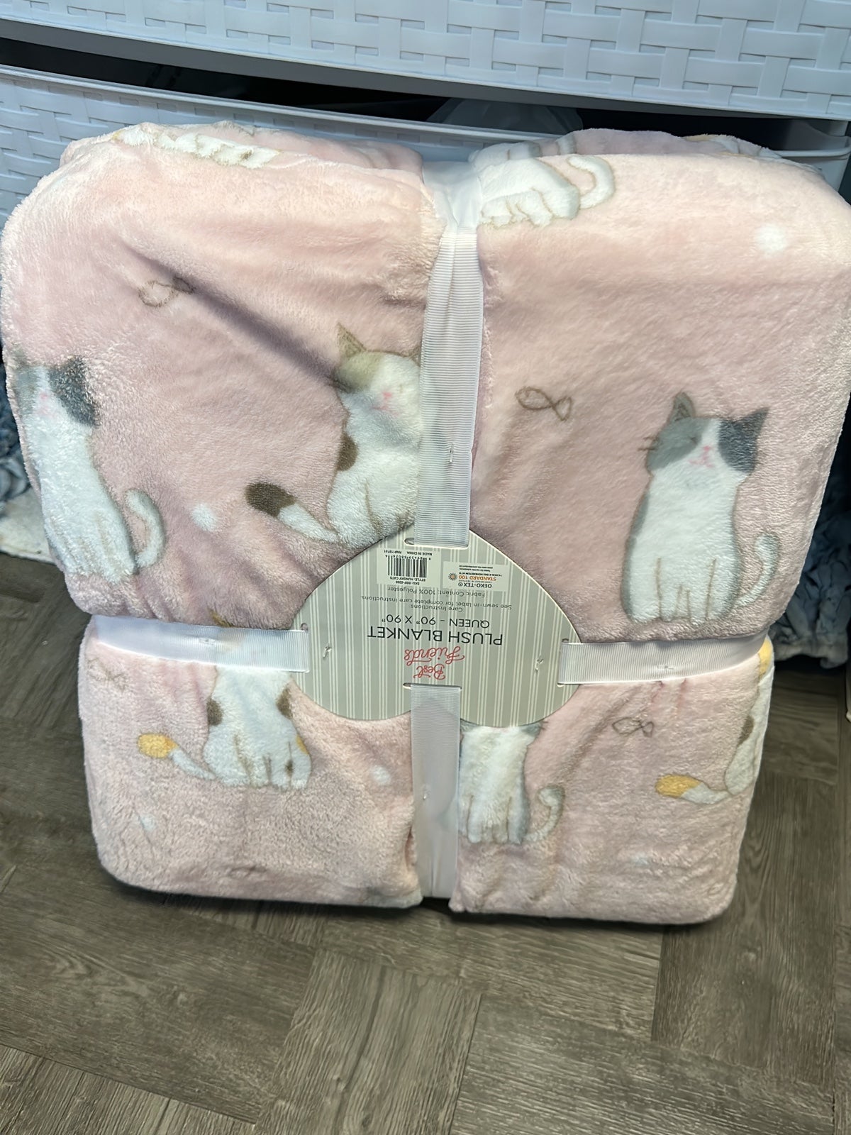 Milo and Friends Cat Queen Plush Throw Blanket