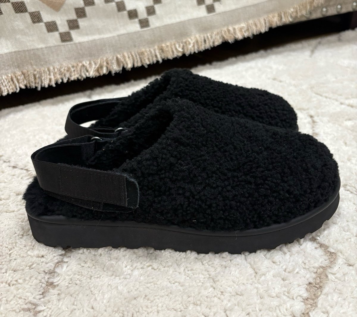 UGG Lanah Clog Slipper Black Size 8