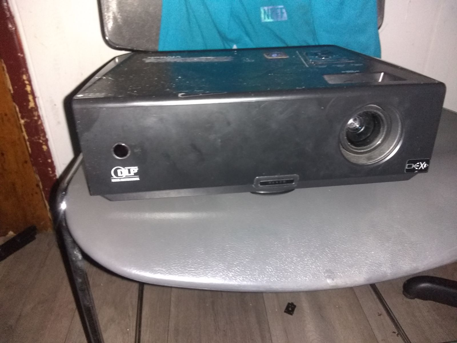 Vivatek digital HD projector