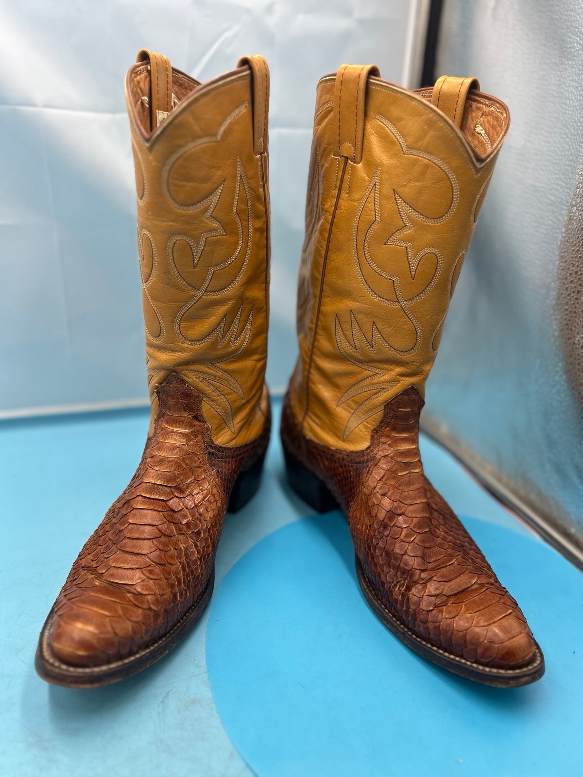 Nocona vintage men 11 exotic snake skin cowboy boots