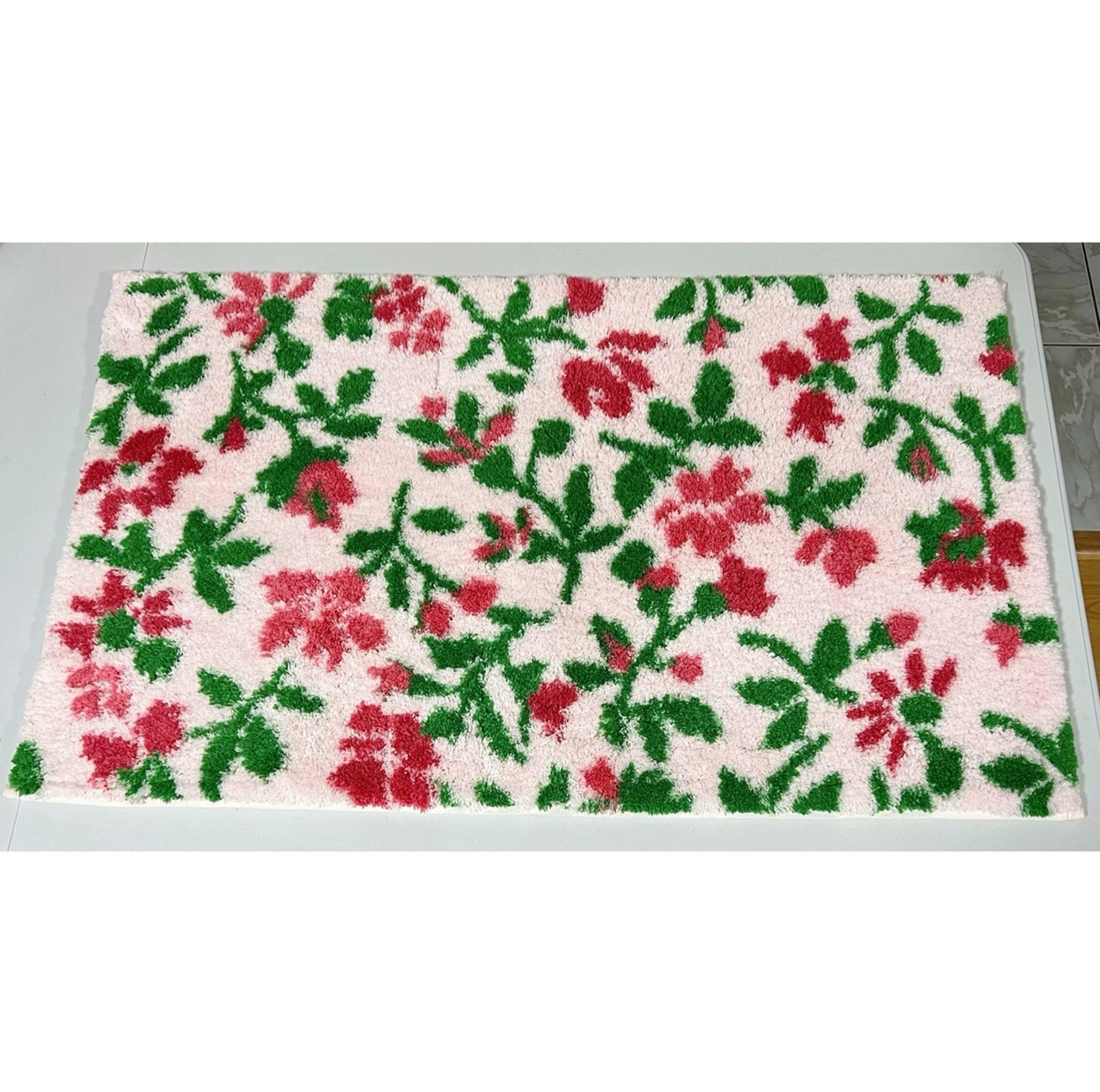 Martha Stewart Pink Floral Ultra Soft Fade-Resistant Bathroom Bath Rug Mat ✨