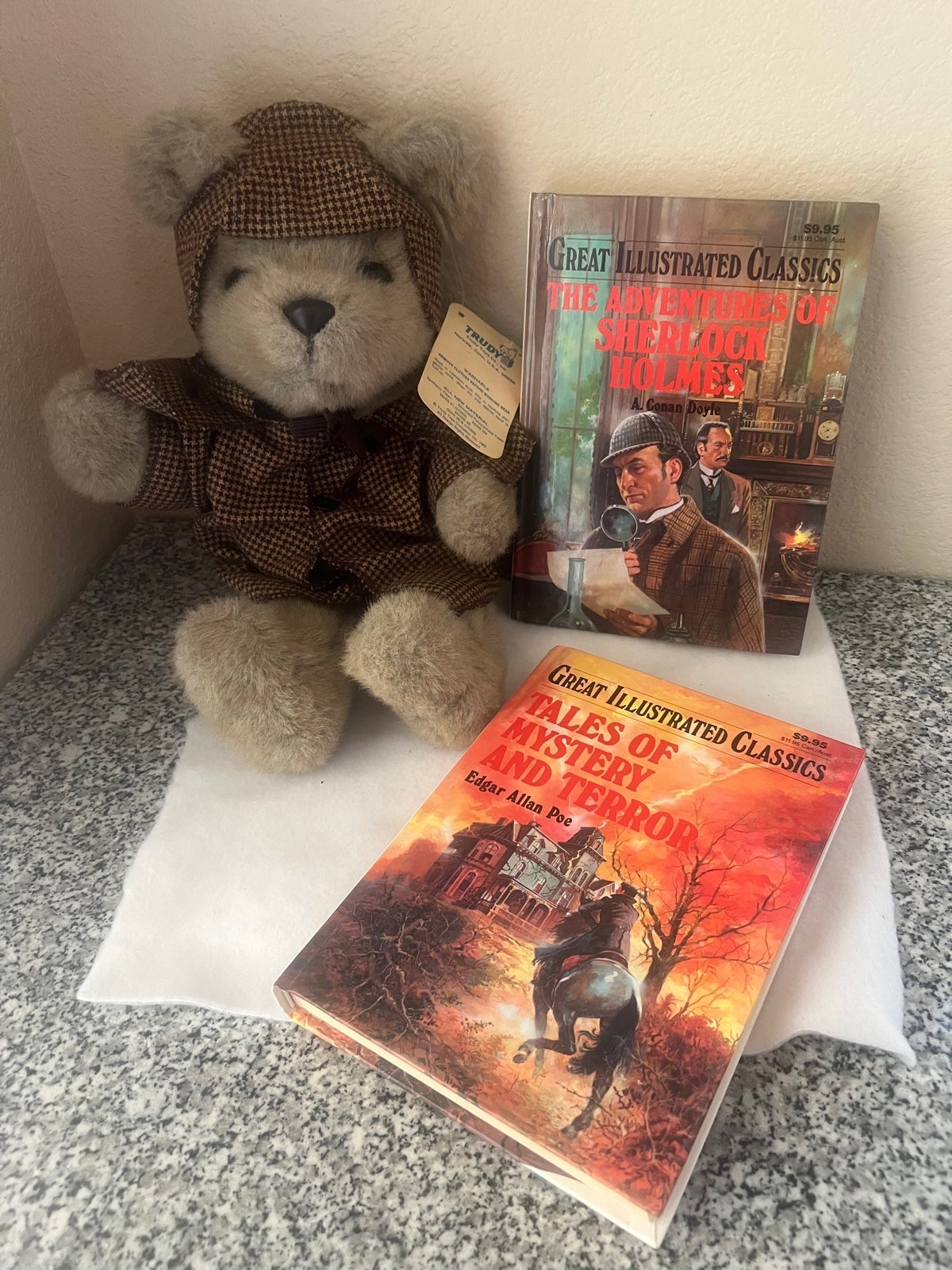 Bear bundles with books