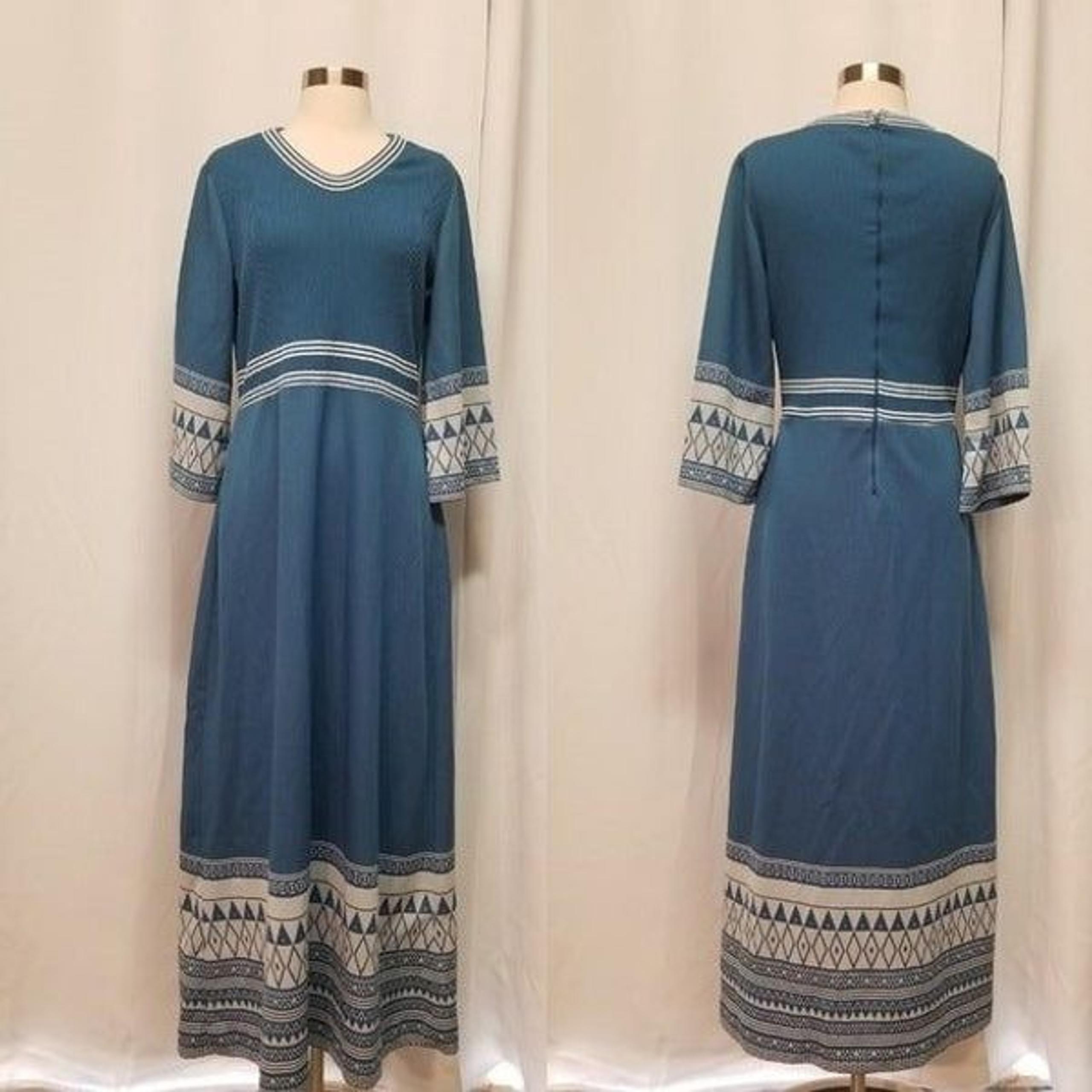 Vintage 70s Polyester Sears Union Made A Line Geometric Flowy Blue Maxi Dress
