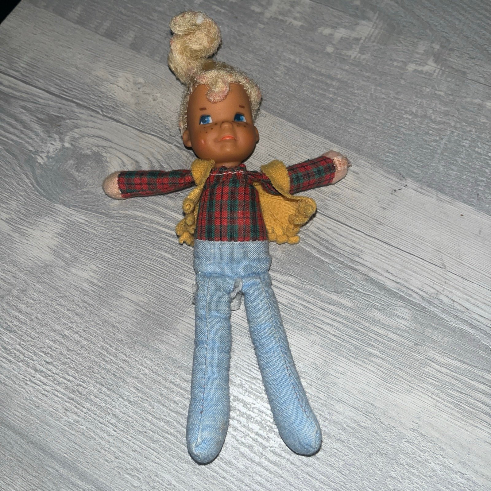 Vintage 1975 Honey Hill Bunch Mattel Mini Doll Spunky Rubber Head Cloth Body 6