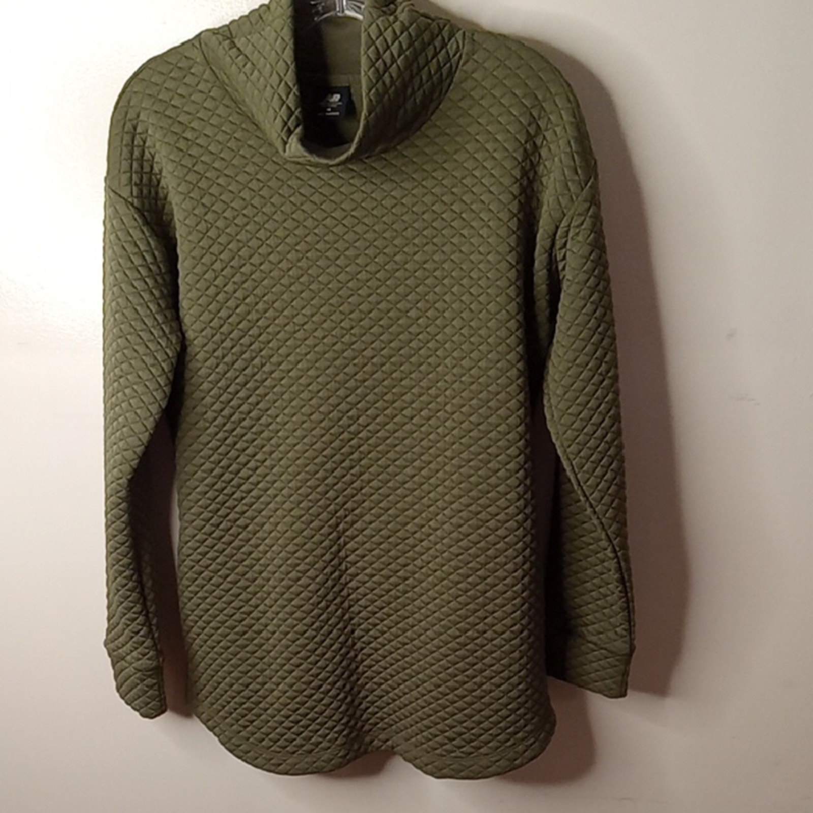 NBT Sport Women's Medium Olive Heat Quilted Loft Tunic. Athleisure, Warm
