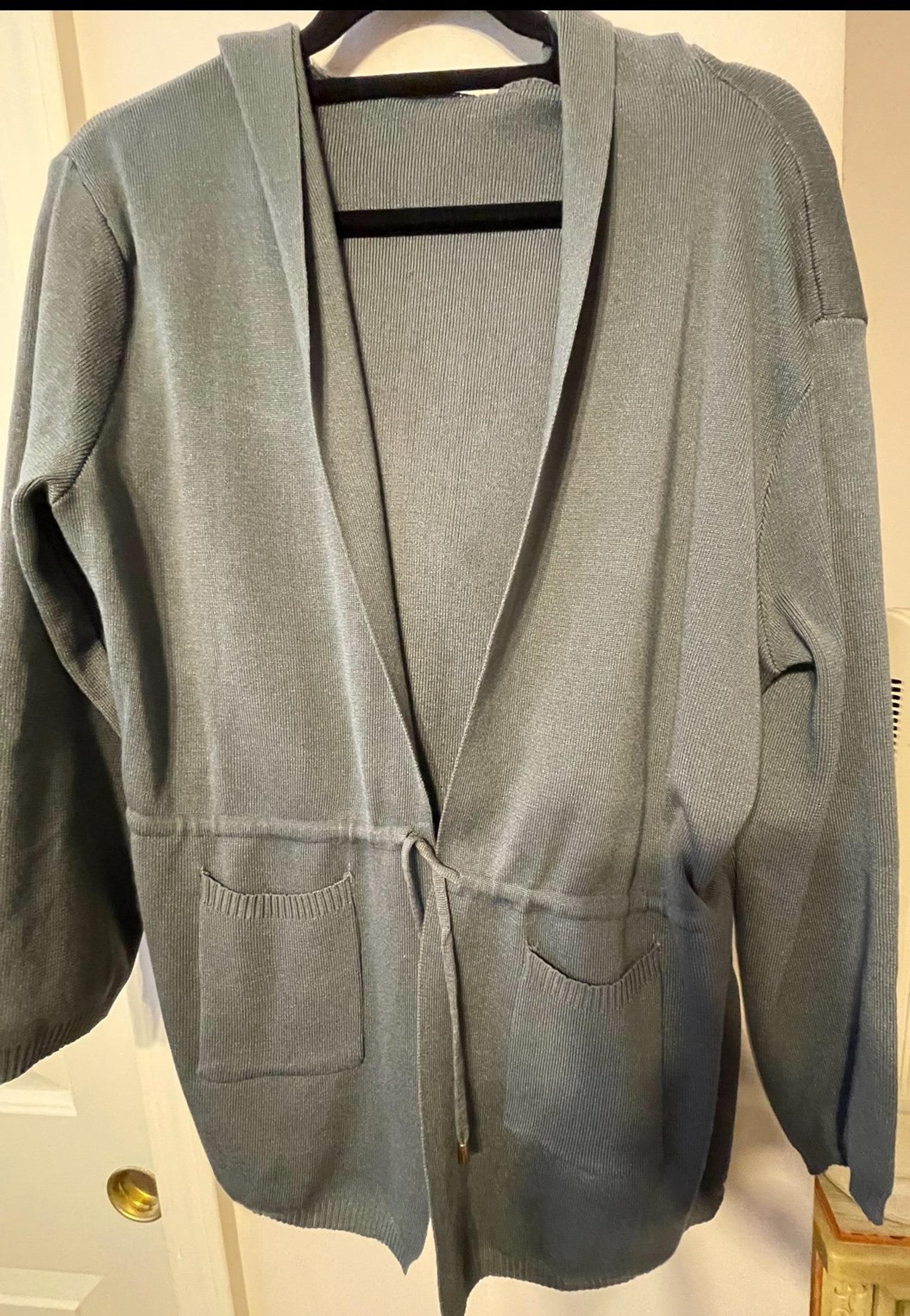 sweater cardigan NEVER WORN FREE SHIPPING - SHEIN