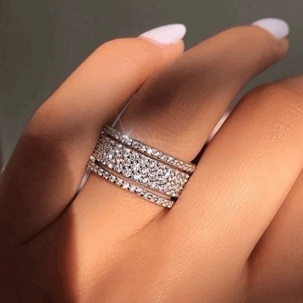 WHITE GOLD-PLATED DIAMOND BAND RING