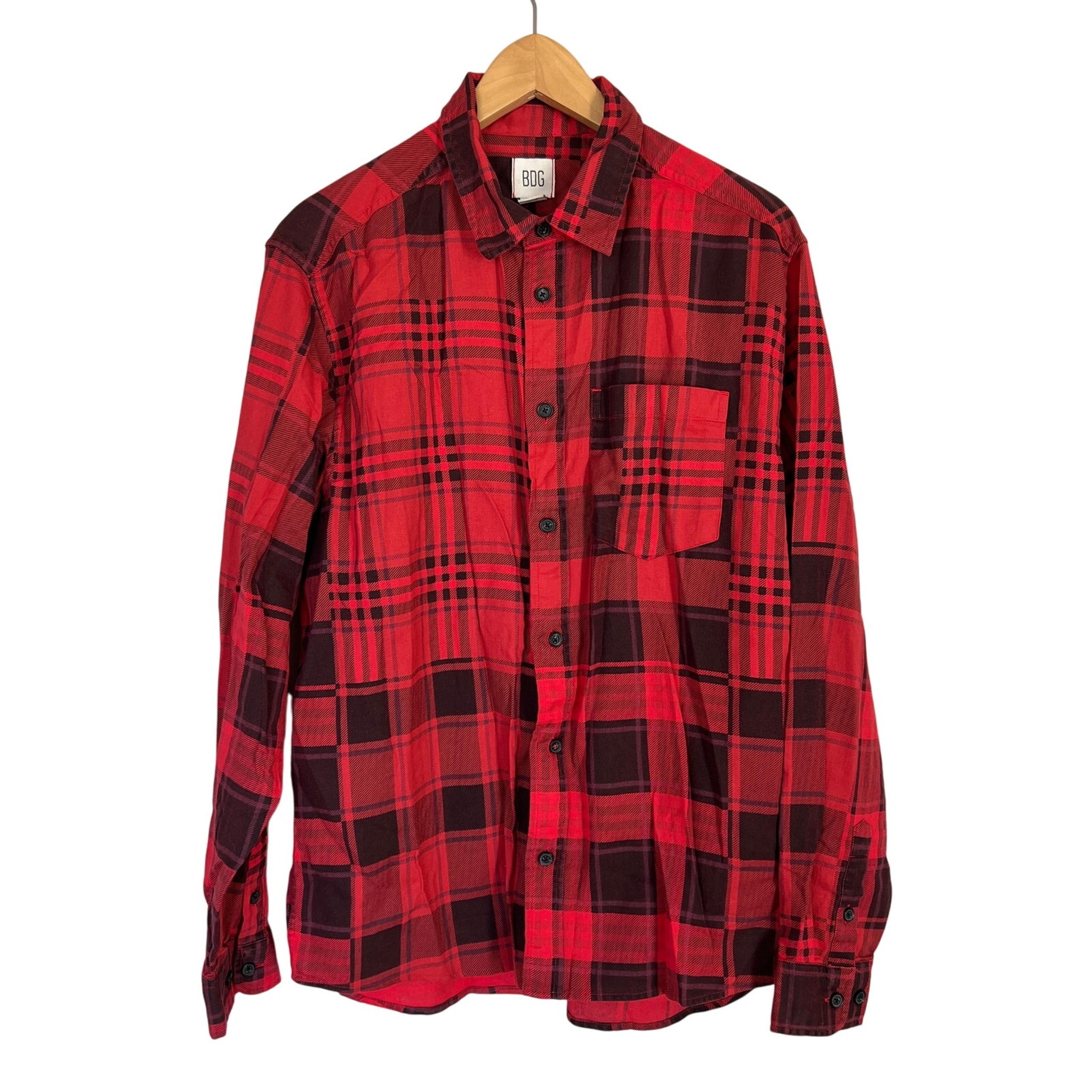 BDG Flannel Shirt Men Size M Buffalo Plaid Button Up Urban Outfitters Red Black