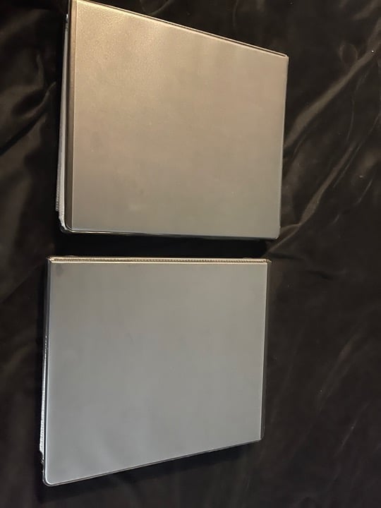 Lot of 2 sports cards books  (baseball football cards)