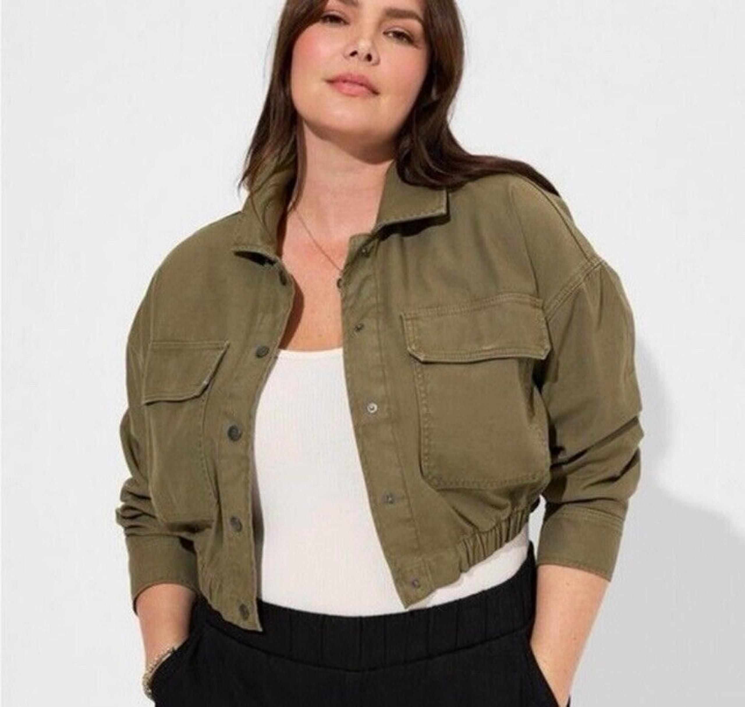 Twill TORRID Army Green Military Crop Women Jacket SIZE: 3 (3X)- (22-24)