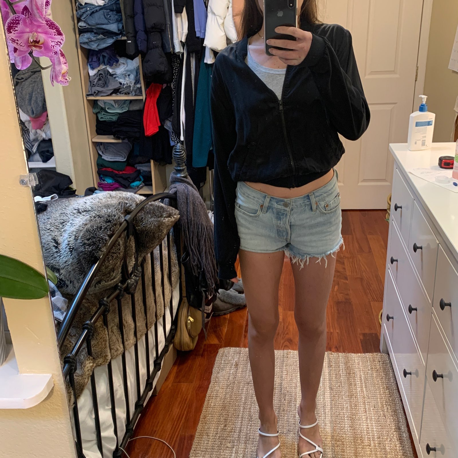 Aritzia crop zip up