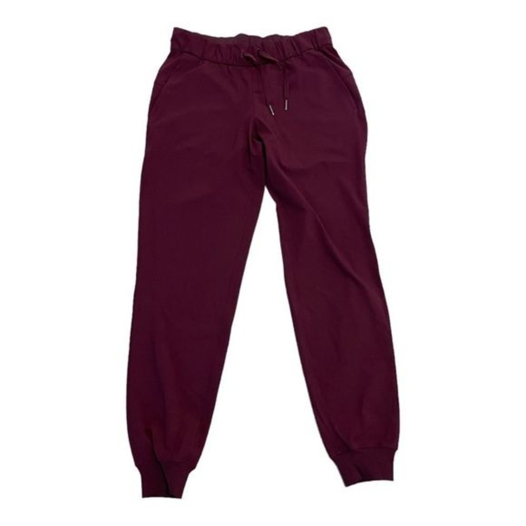 *Like New* Lululemon Joggers Size 4 Maroon