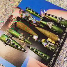 custom press on nails
