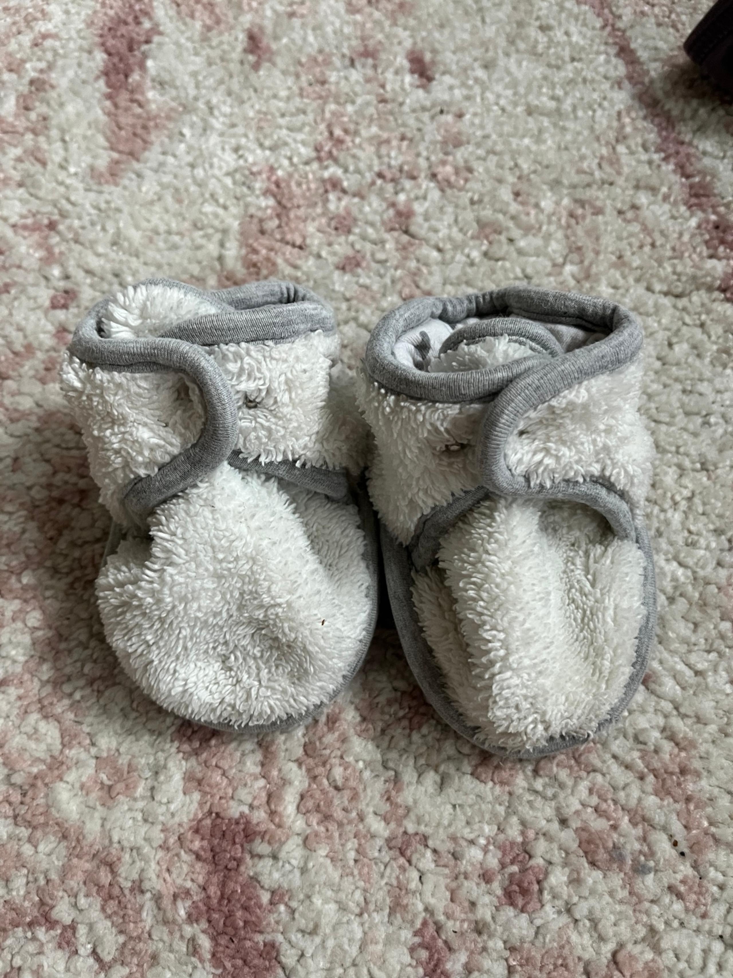 Baby DeeDee Booties Size 18m