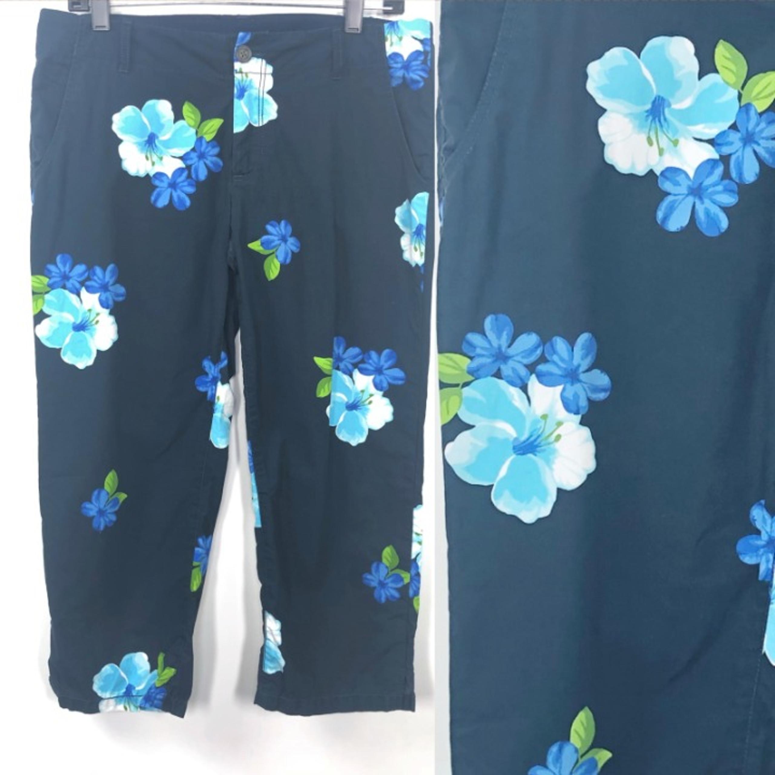 Abercrombie & Fitch 6 Floral Capri Chino