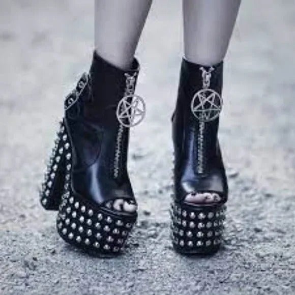 Women's Killstar Metal Mayhem Peep Toe Platform Boots size 6 brand new in box