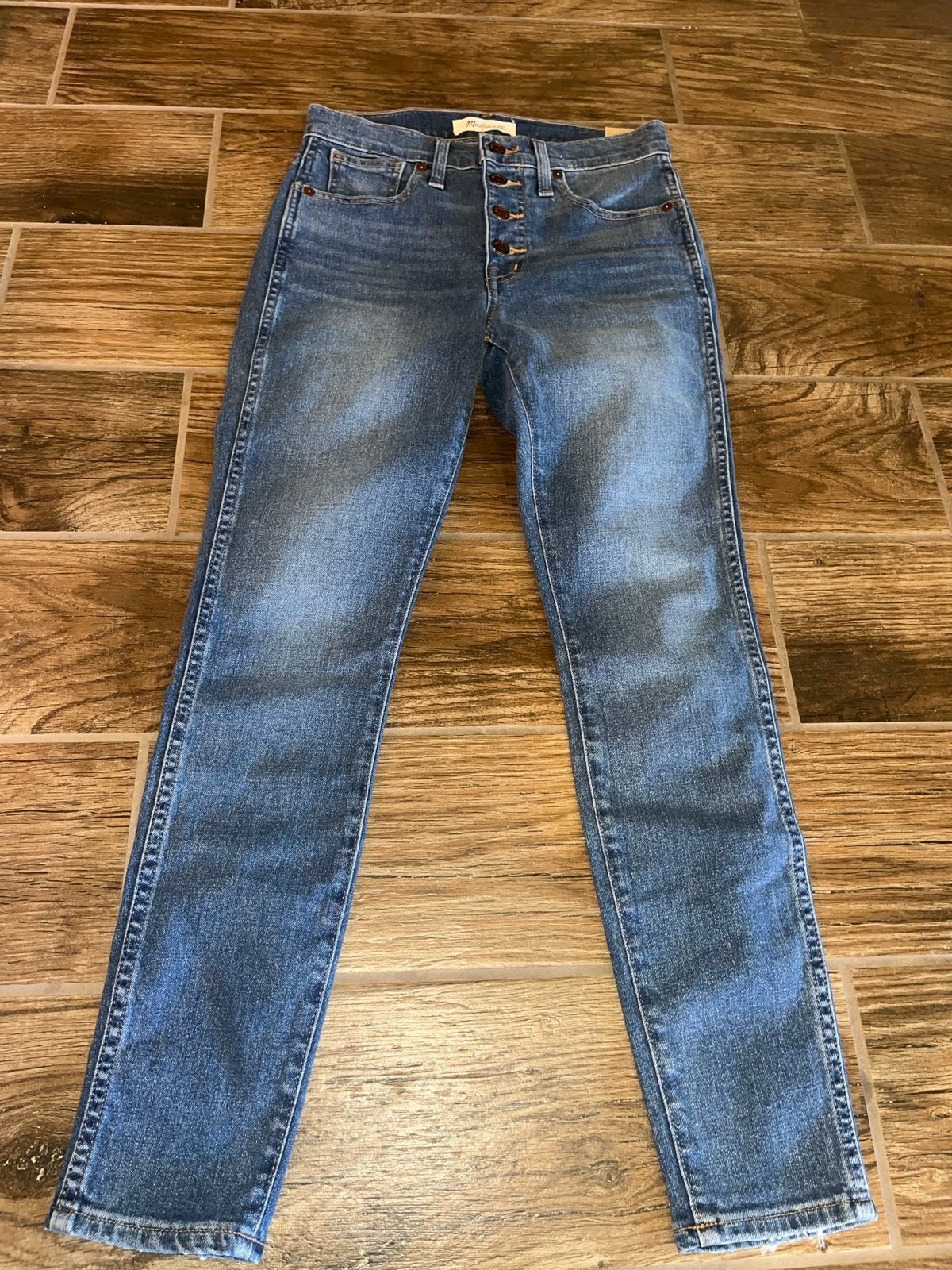 Madewell 10” High-Rise Skinny Jeans in Dewitt Wash: Button-Front TENCEL™ Edi