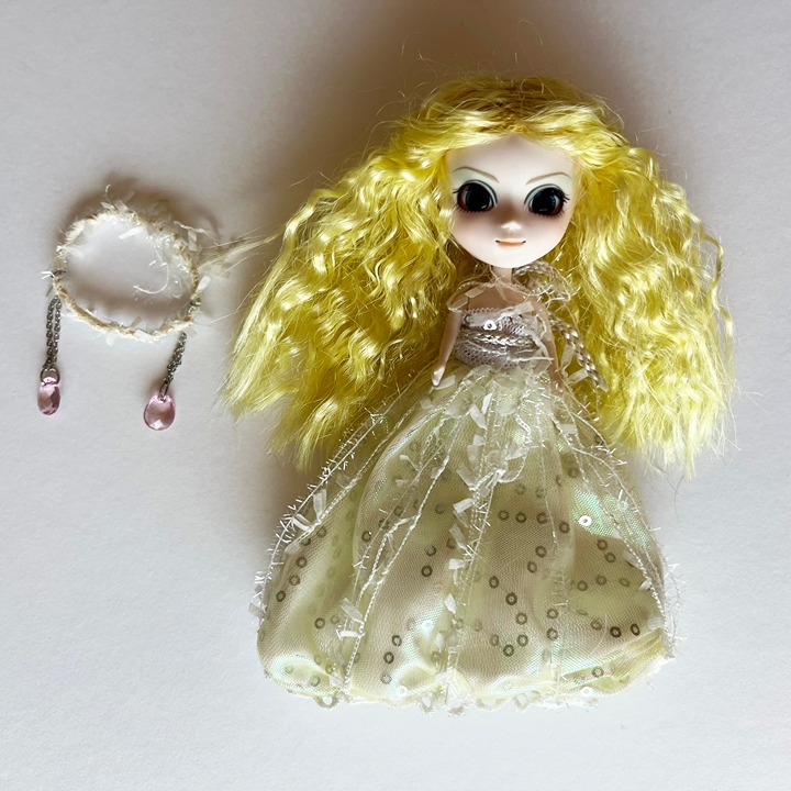LITTLE Pullip Virgo Doll WITH Headpiece