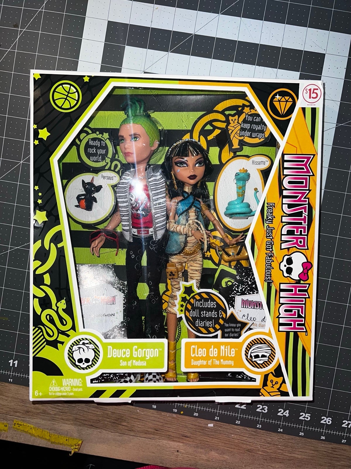 Monster High 2009 Cleo de Nile and Deuce Gorgon two pack NIB