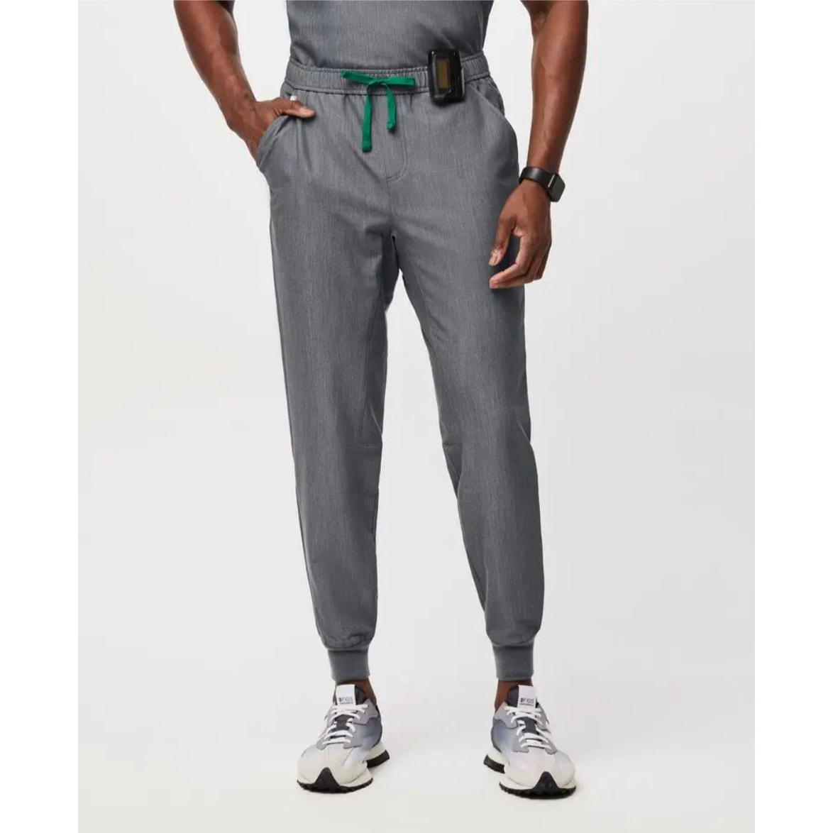 FIGS Tansen Jogger Scrub Pants in Graphite Sz L