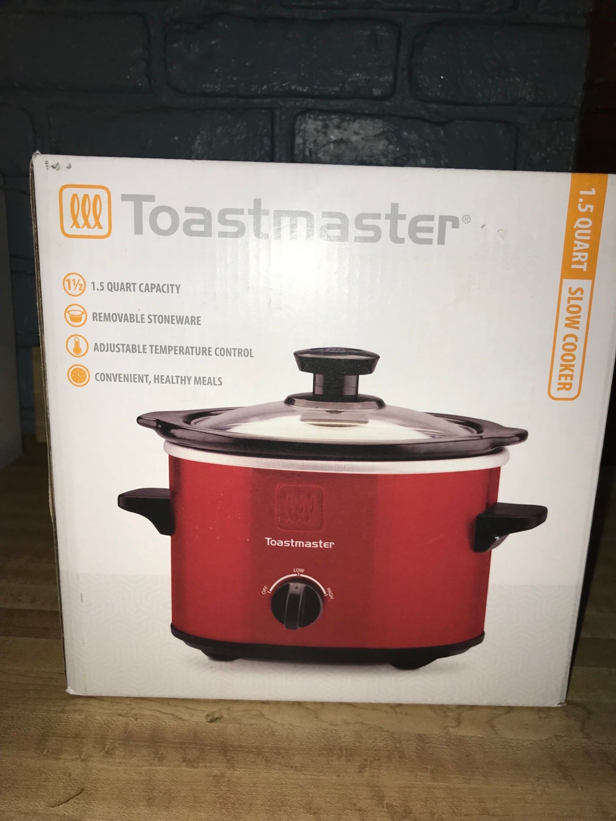 Slow cooker