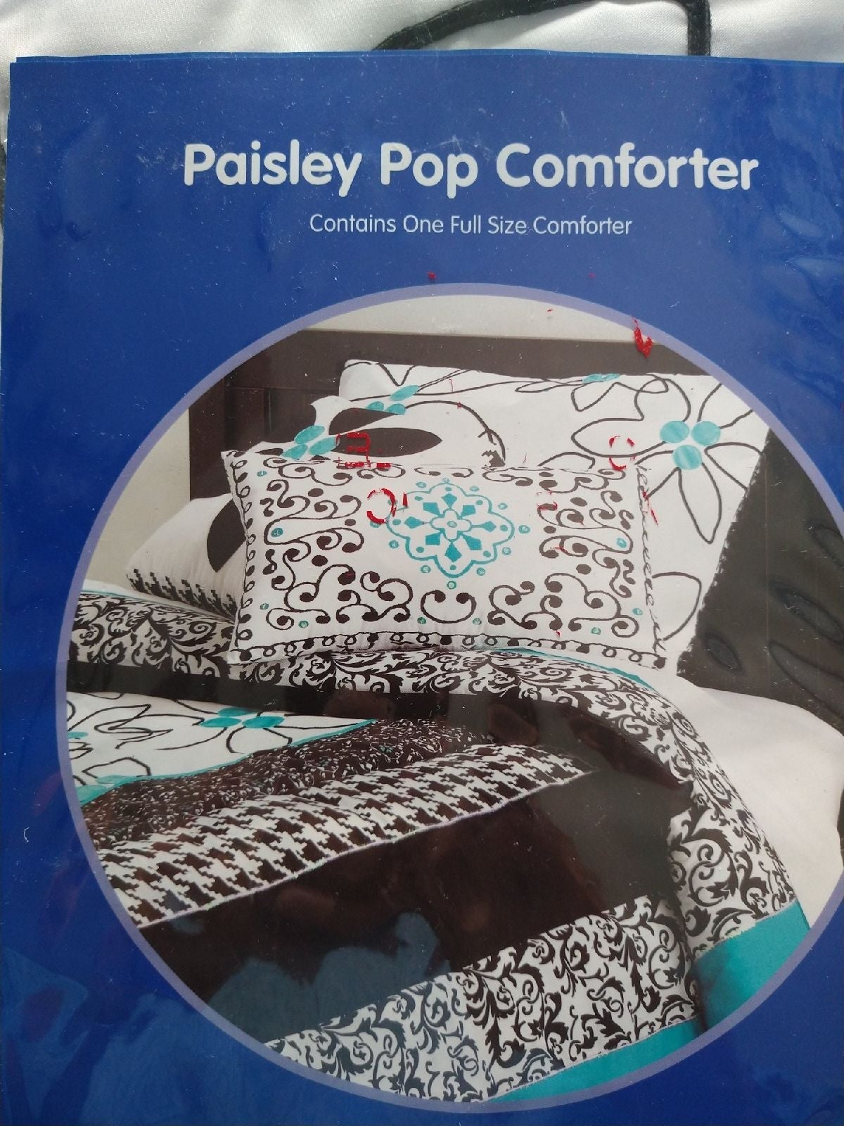 full size comforter with shams & valance