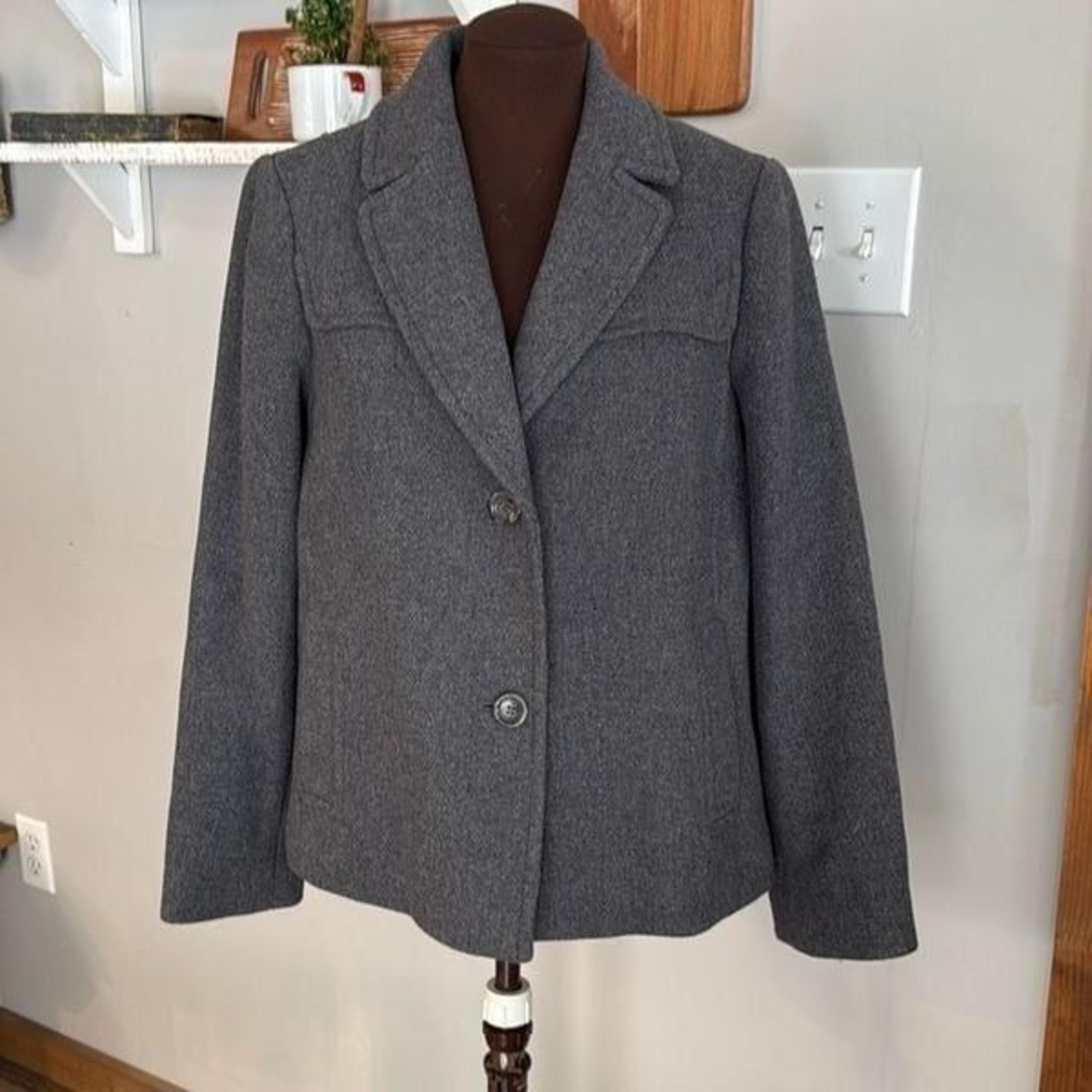 Talbots wool blazer pea coat women’s size 8 gray fabric made in Italy office car