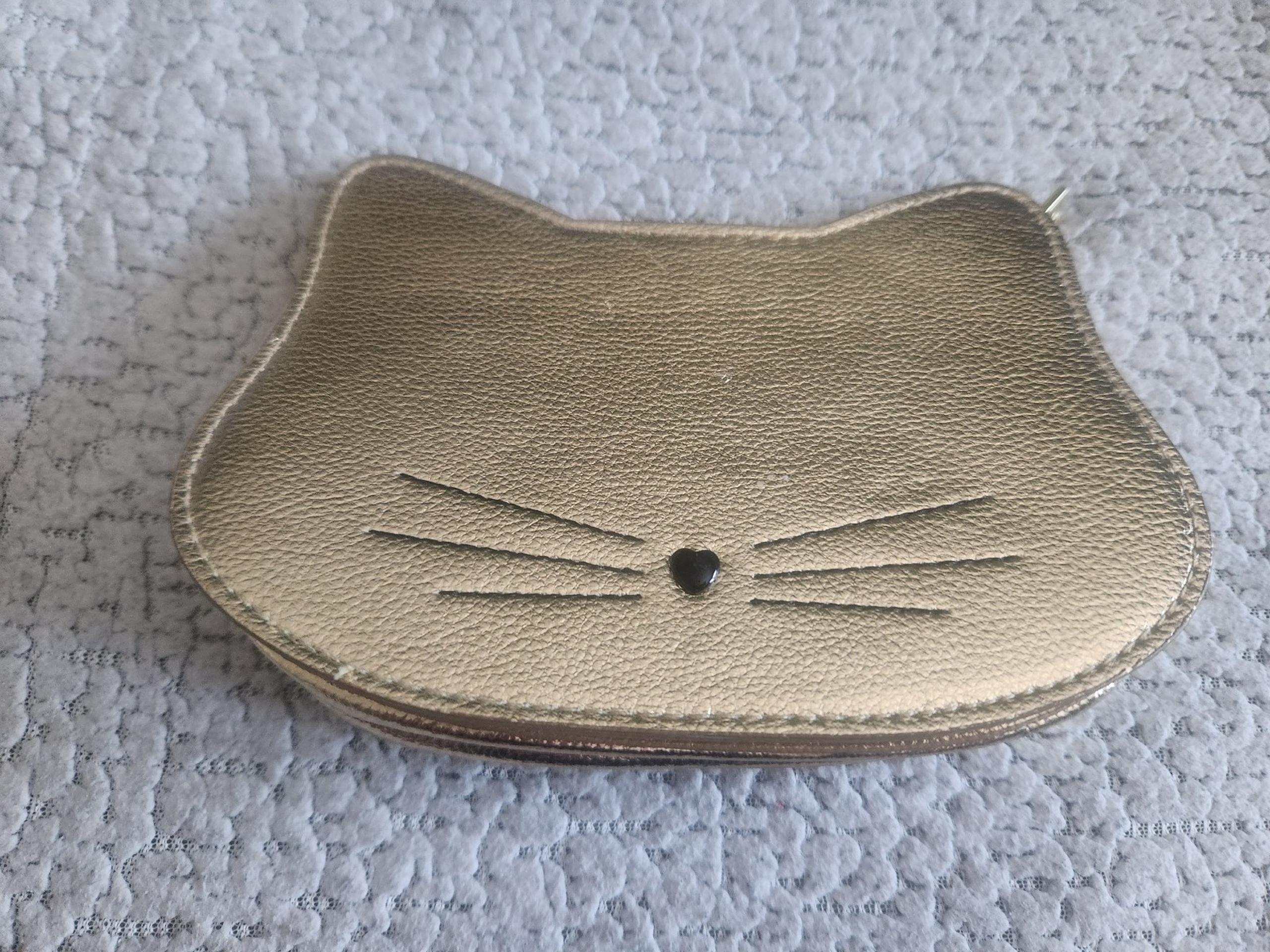 Tarte brand cat shape cosmetic bag
