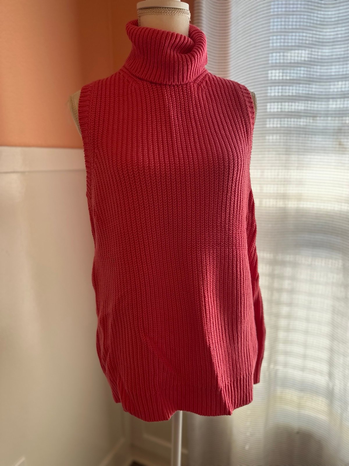 Michael Kors Sleeveless Collared Camelia Rose Sweater Size XL