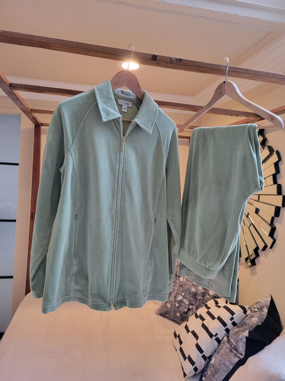 St. JOHN Sport Sweatsuits Lime Green Size M