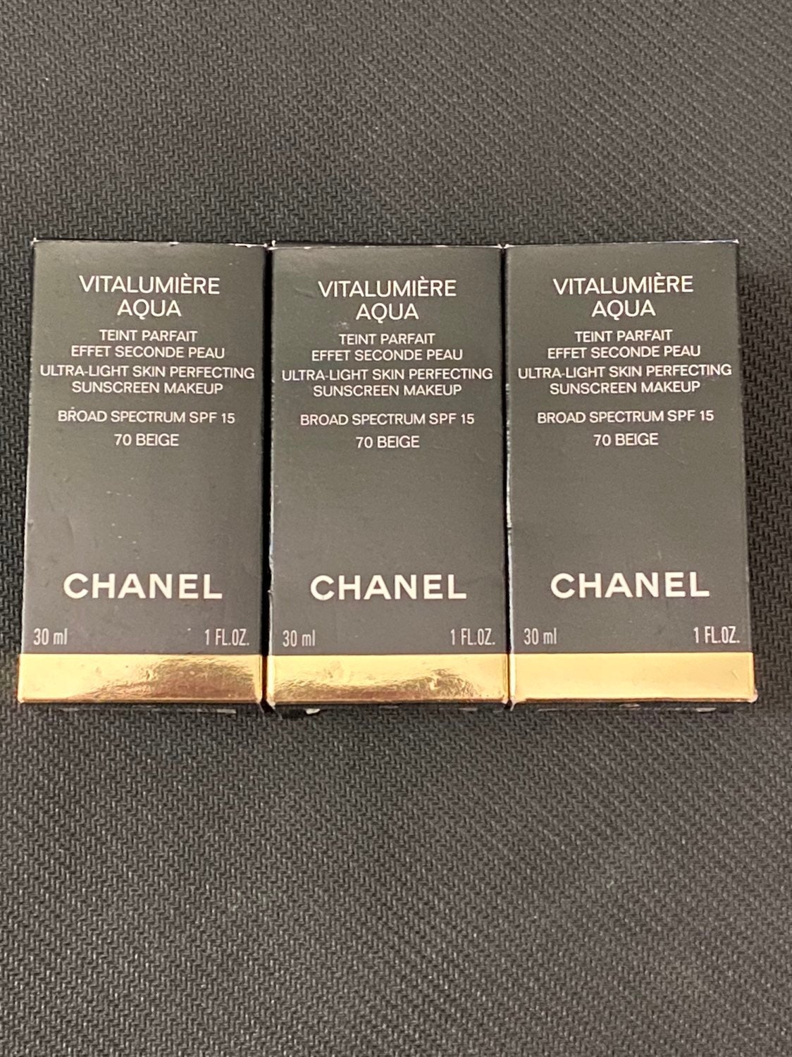 Chanel Vitalumiere Aqua Shade 70 x3