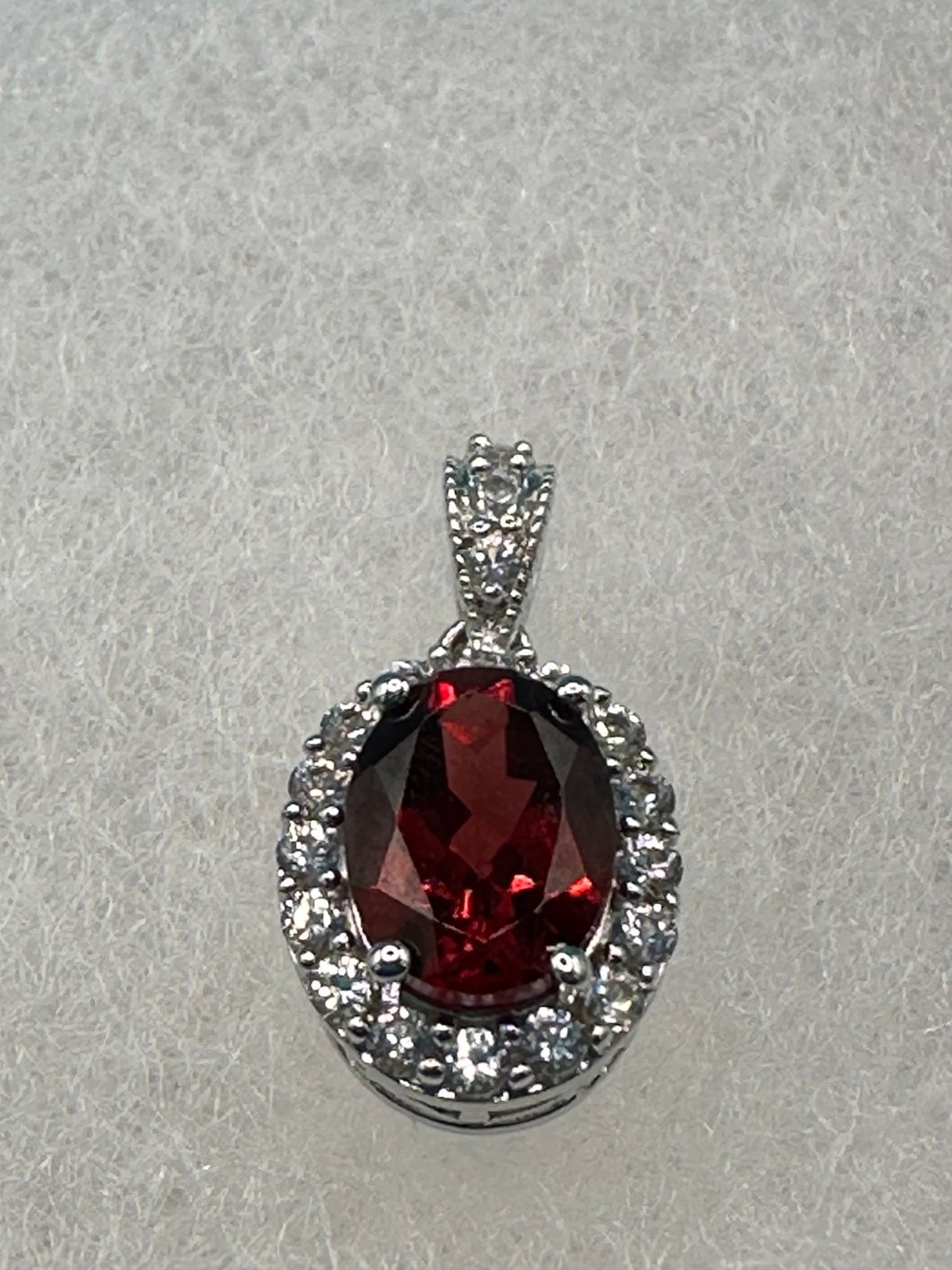New Sterling Silver Garnet & White Sapphire Oval Brilliant Cut Pendant 1.82 Gram