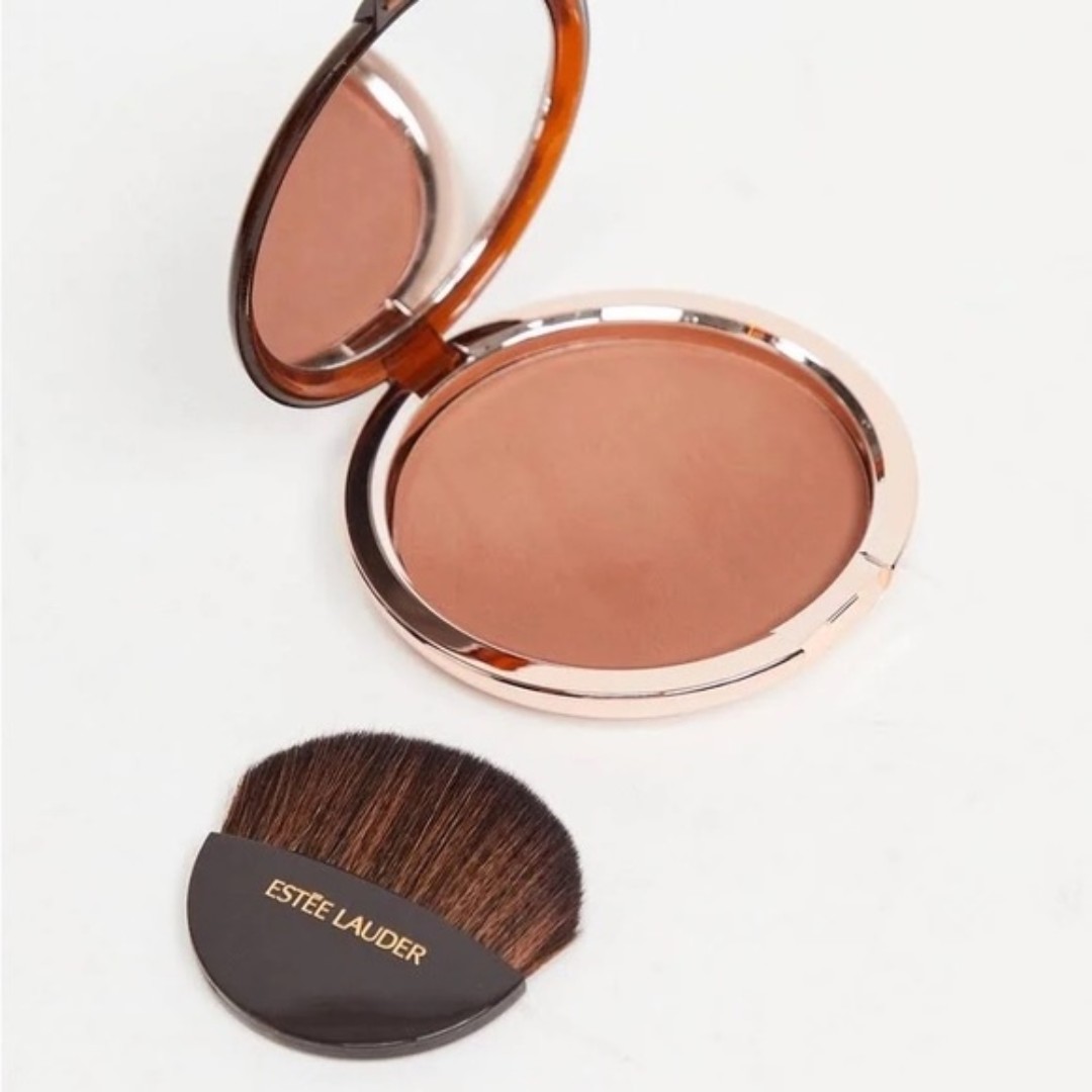 (BNA) NEW Estée Lauder Bronze Goddess Powder Bronzer in Deep, New in Box