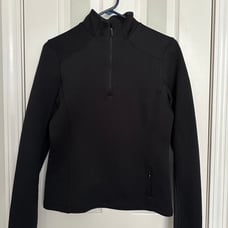 lululemon waffle knit half zip long sleeve pullover, size 4, like new.