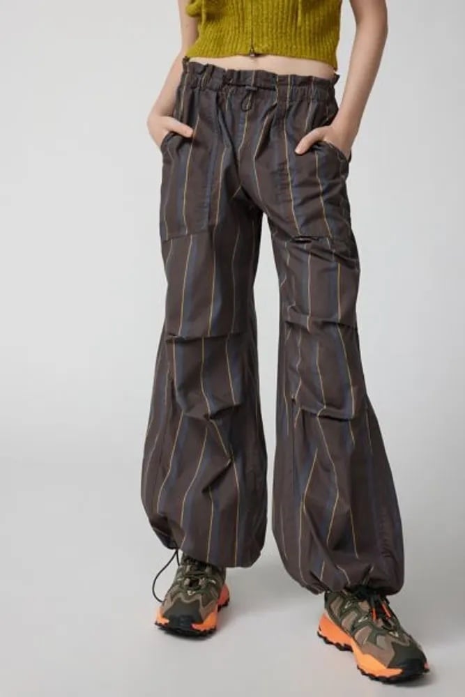 Urban Outfitters sloan poplin striped balloon brown pants, size medium
