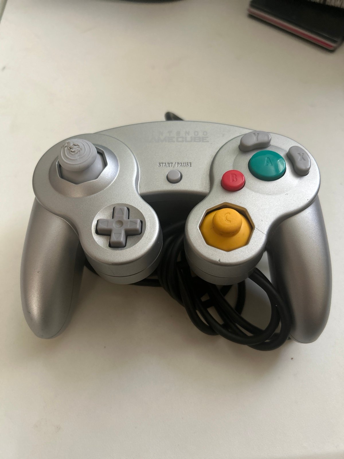 Authentic Nintendo Gamecube Platinum Controller