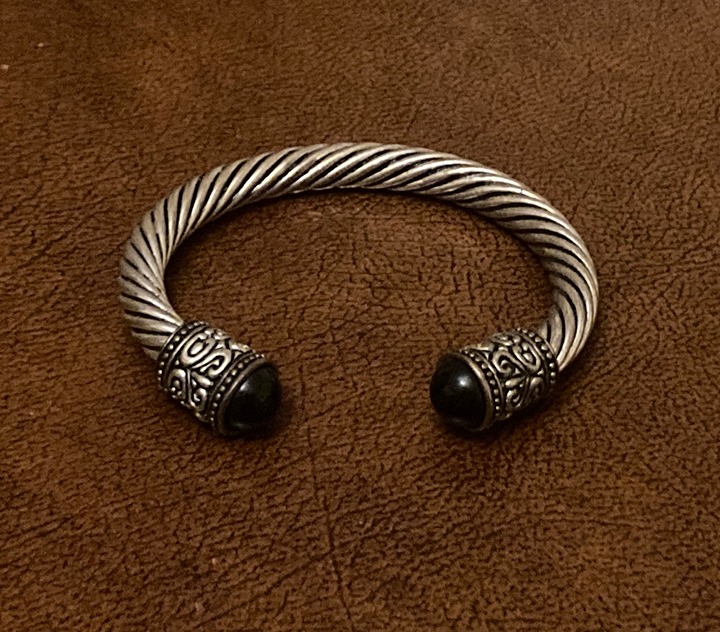 Vintage Silver Tone Twisted Cable Cuff Bracelet Black Cabochon