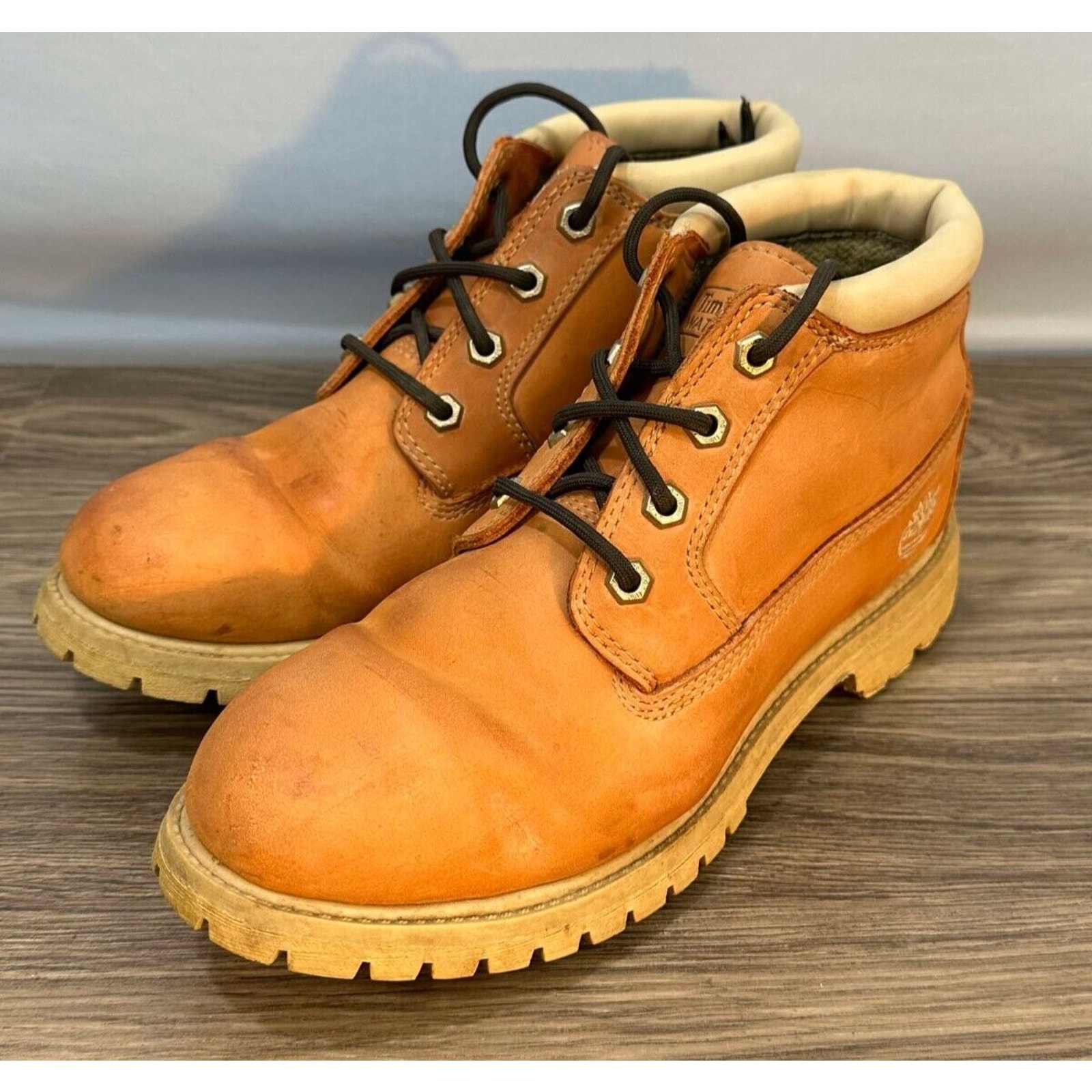 Timberland Women's 9.5M Nellie 23394 Wheat Leather Waterproof Chukka Boots